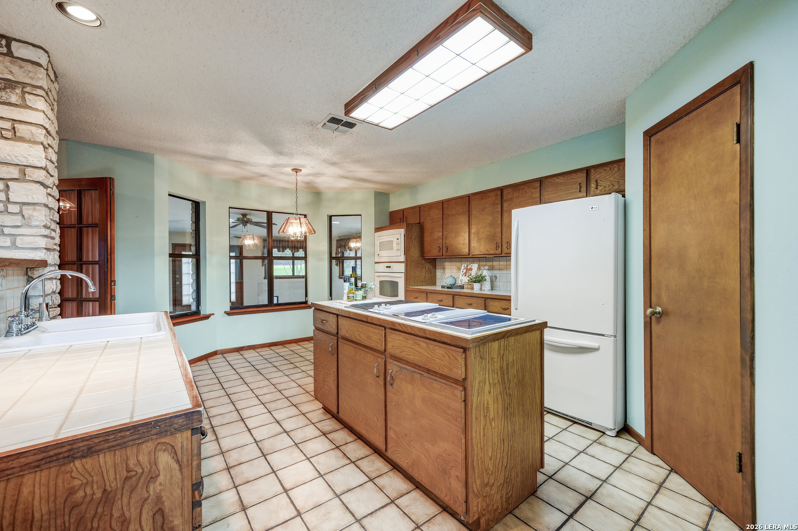 365 Buffalo Spring Road New Braunfels, TX 78132 - Photo 13 of 45
