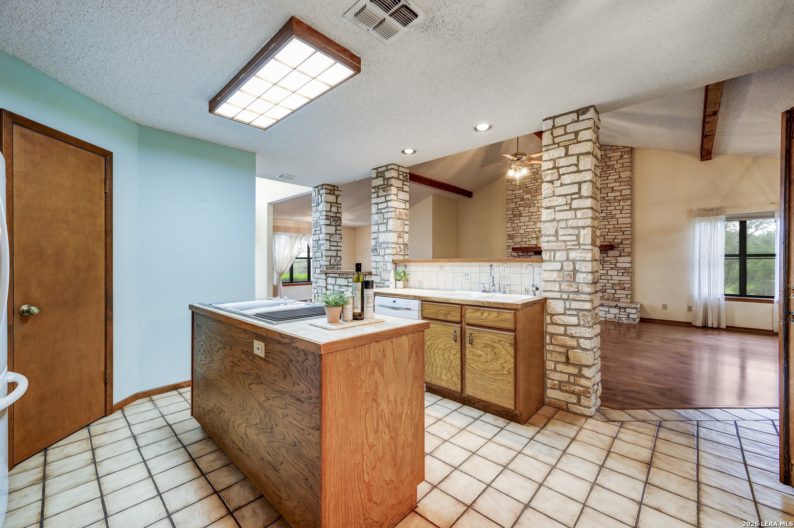 365 Buffalo Spring Road New Braunfels, TX 78132 - Photo 15 of 45