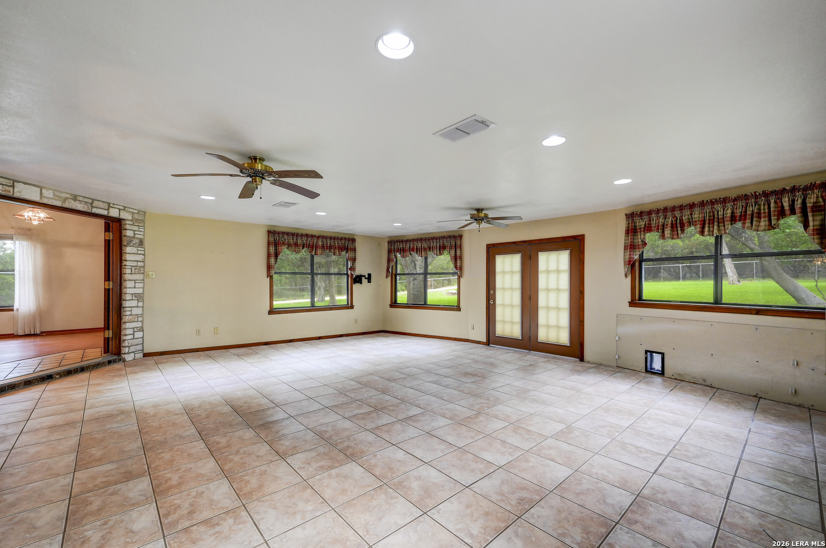 365 Buffalo Spring Road New Braunfels, TX 78132 - Photo 17 of 45