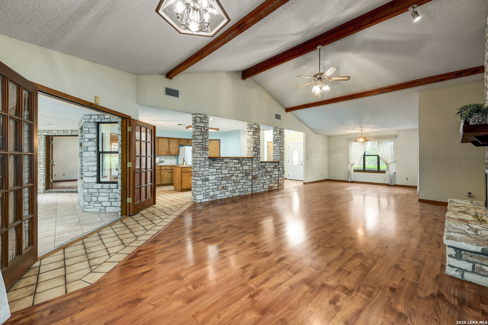 365 Buffalo Spring Road New Braunfels, TX 78132 - Photo 4 of 45