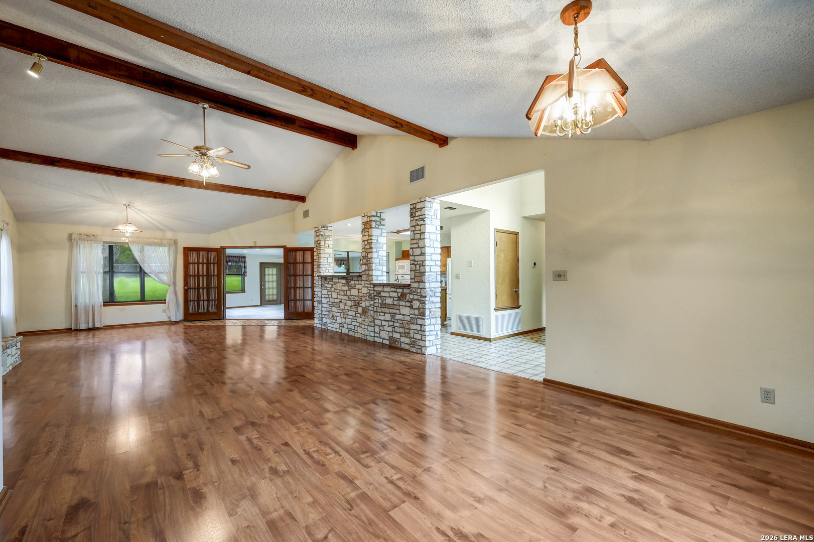 365 Buffalo Spring Road New Braunfels, TX 78132 - Photo 8 of 45