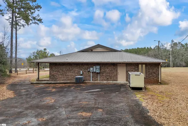 $310,000 | 2525 Gentry Memorial Highway, Pickens, SC 29671