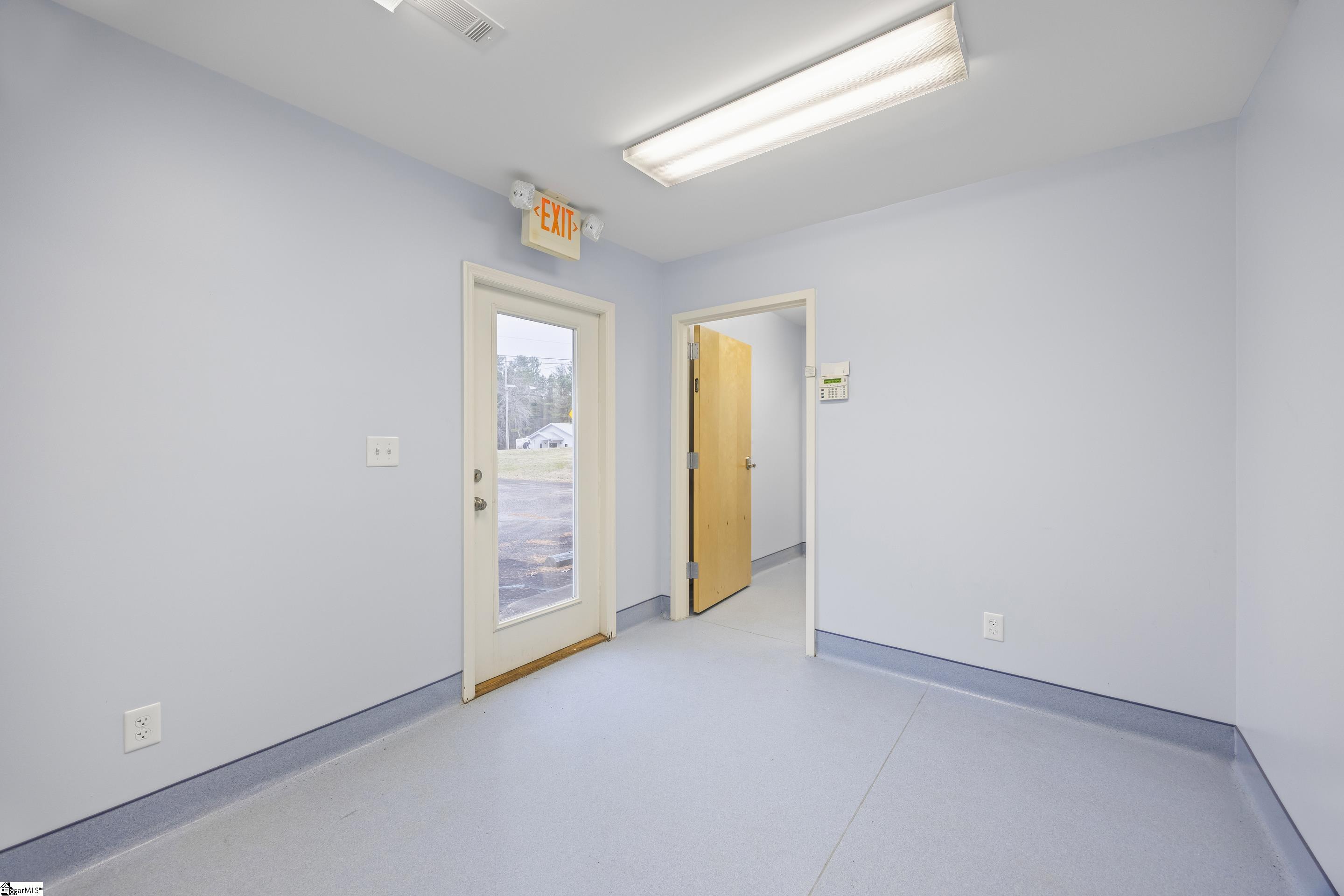 2525 Gentry Memorial Highway Pickens, SC 29671 - Photo 18 of 49