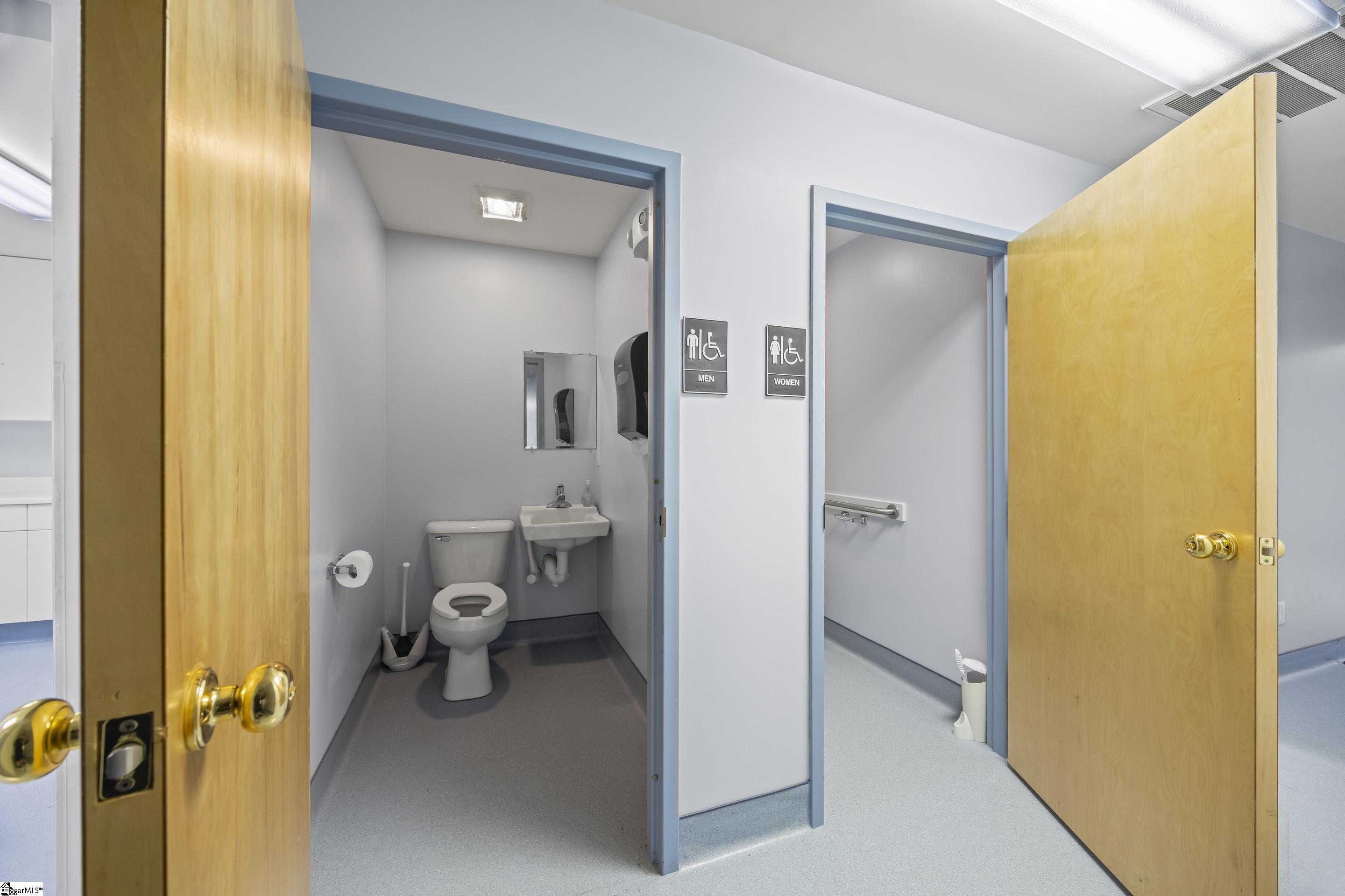 2525 Gentry Memorial Highway Pickens, SC 29671 - Photo 30 of 49