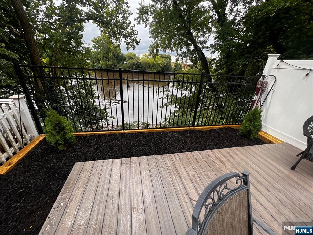 27 Ross Road Wallington, NJ 07057 - Photo 8 of 21 Gallery Image 8