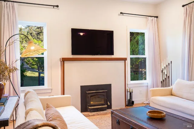 $1,298,000 | 1801 Highway 128, Philo, CA 95466