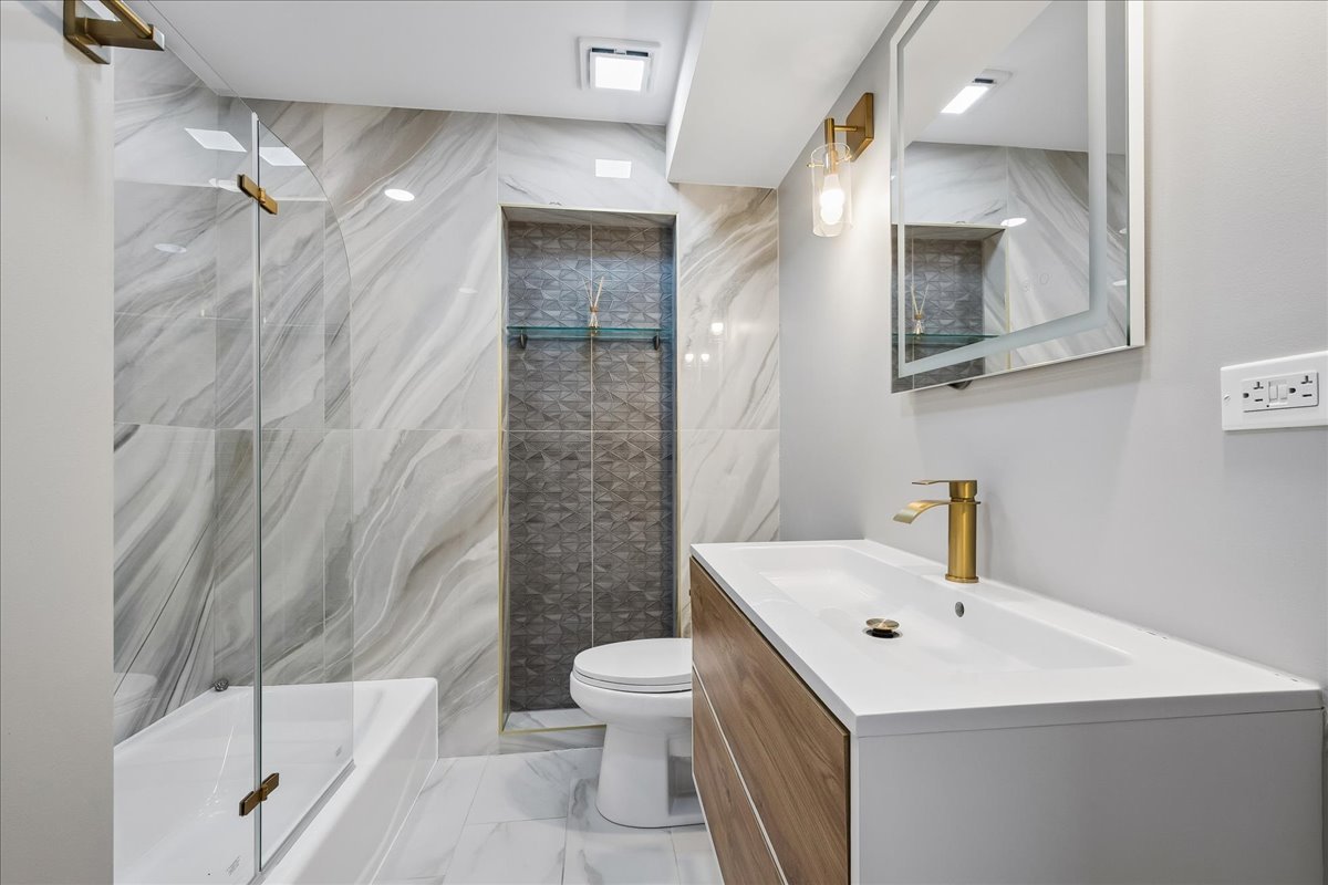 2272 Asbury Road Northbrook, IL 60062 - Photo 19 of 32 Gallery Image 19