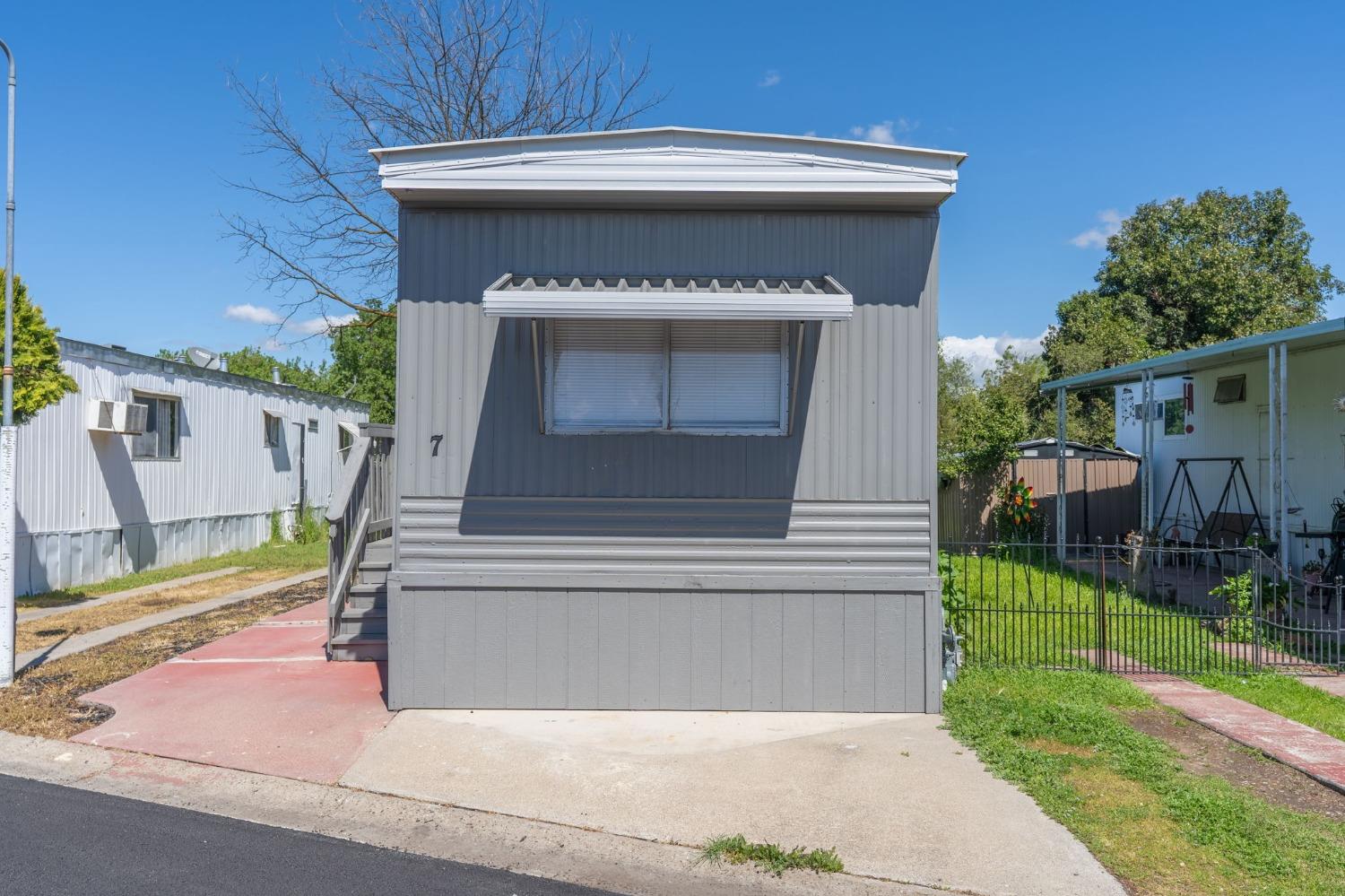 5835 Cherokee Road, Unit 7 Stockton, CA 95215 - Photo 3 of 16 a view of outdoor space yard and deck