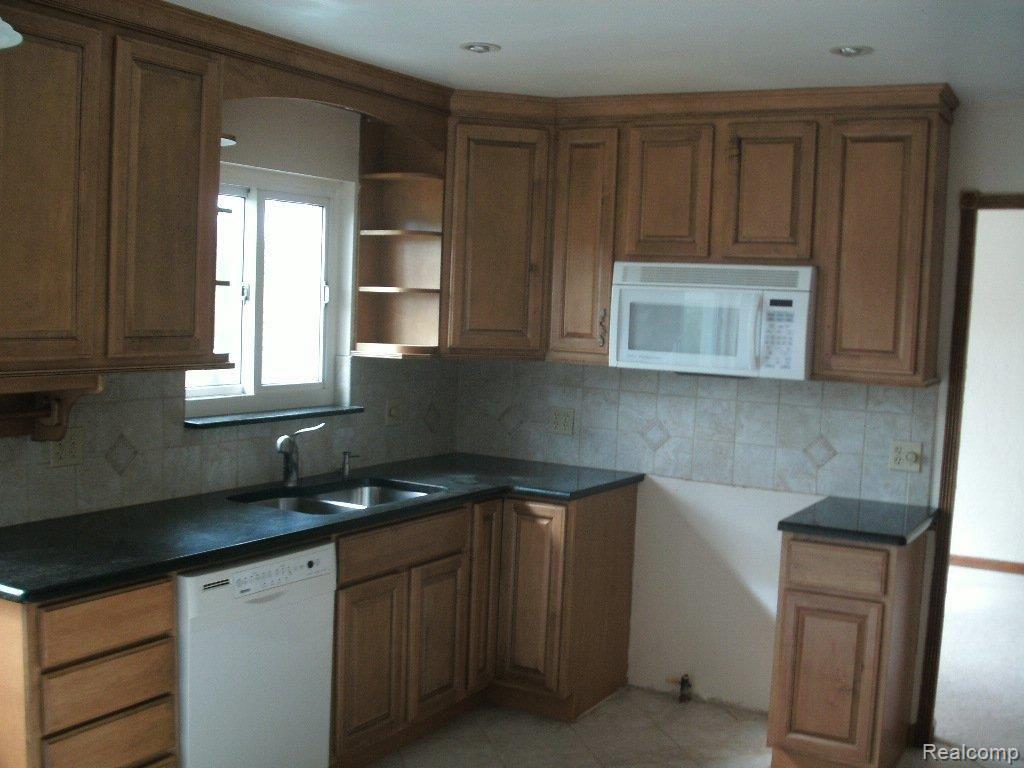6576 Armstrong Road Imlay City, MI 48444 - Photo 2 of 6 10-05-09 011
