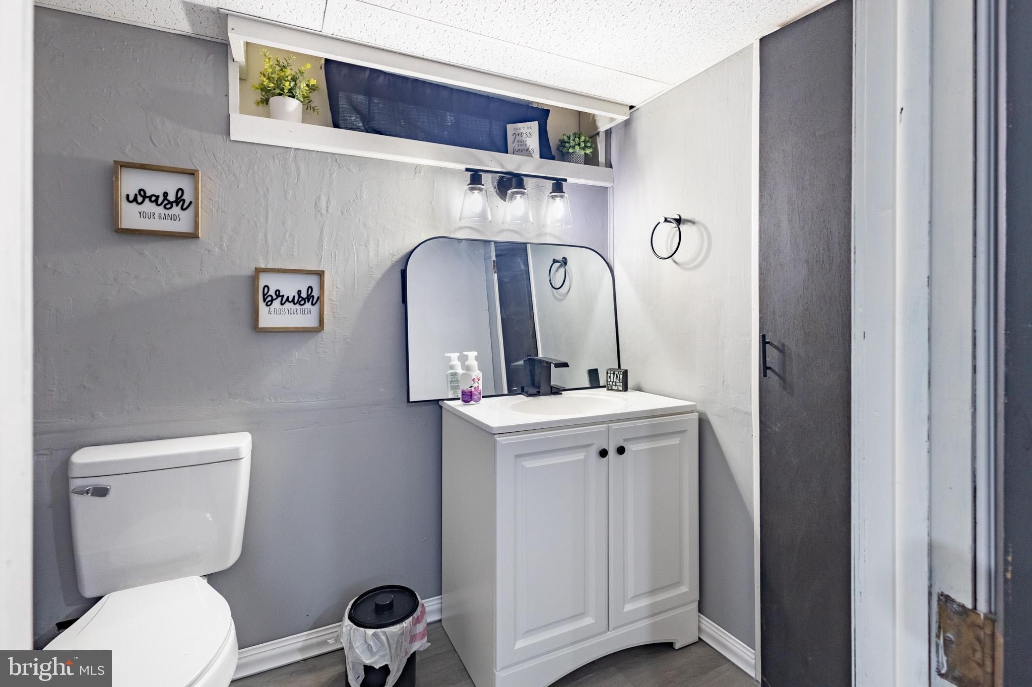 1421 Sandhill Road Lebanon, PA 17046 - Photo 31 of 36 Basement full bathroom