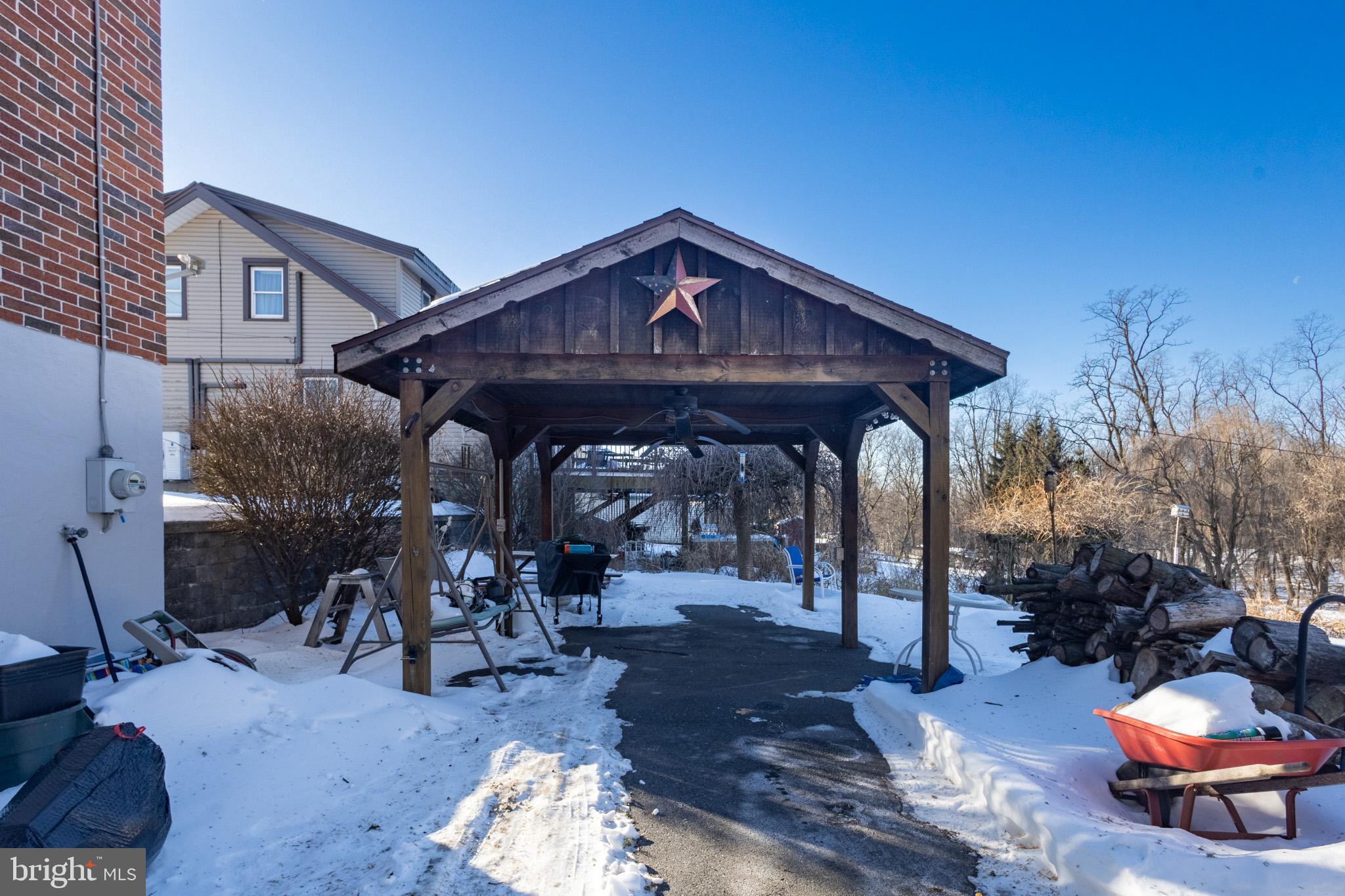 1421 Sandhill Road Lebanon, PA 17046 - Photo 33 of 36 Pavilion