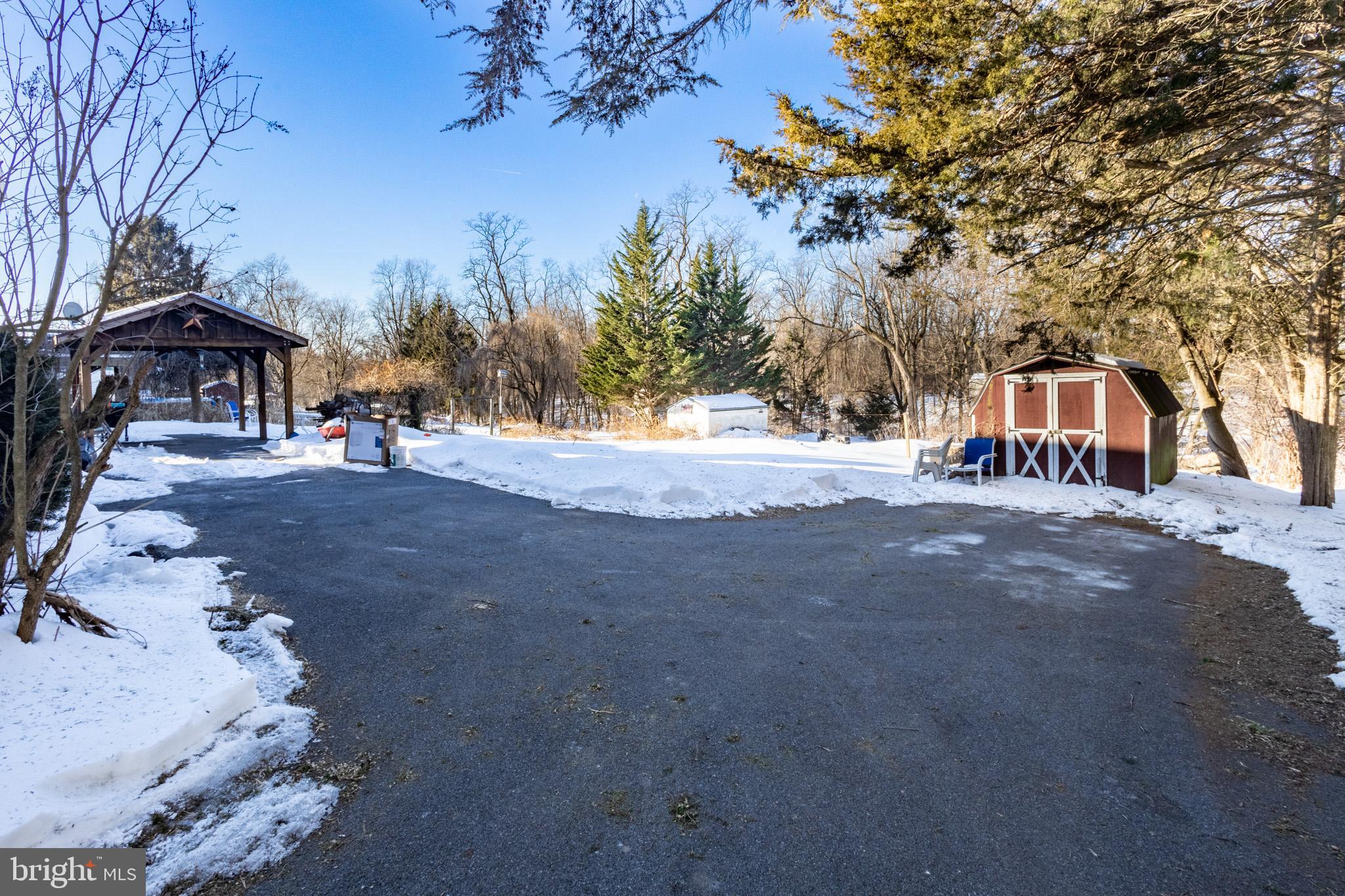 1421 Sandhill Road Lebanon, PA 17046 - Photo 35 of 36 Driveway & shed