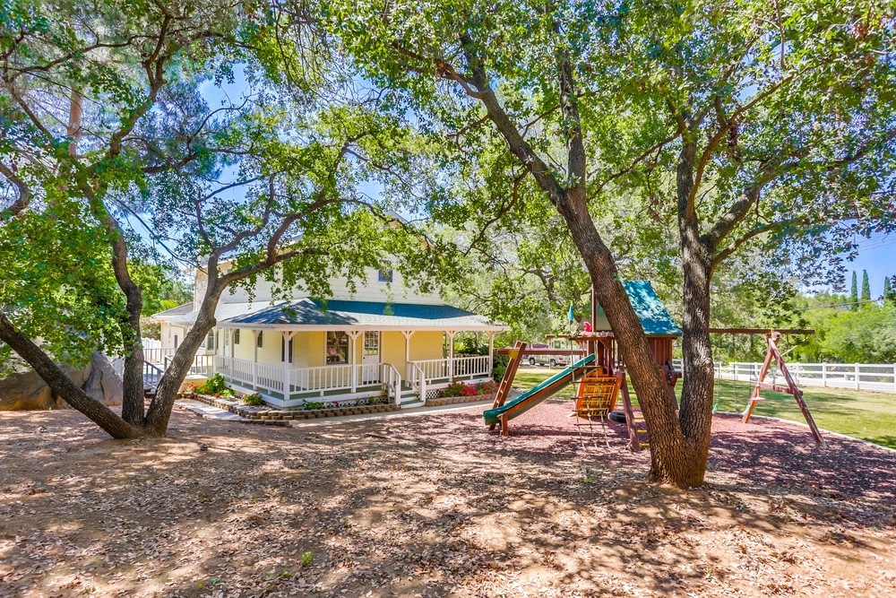 1414 South Grade Road Alpine, CA 91901 - Photo 3 of 25