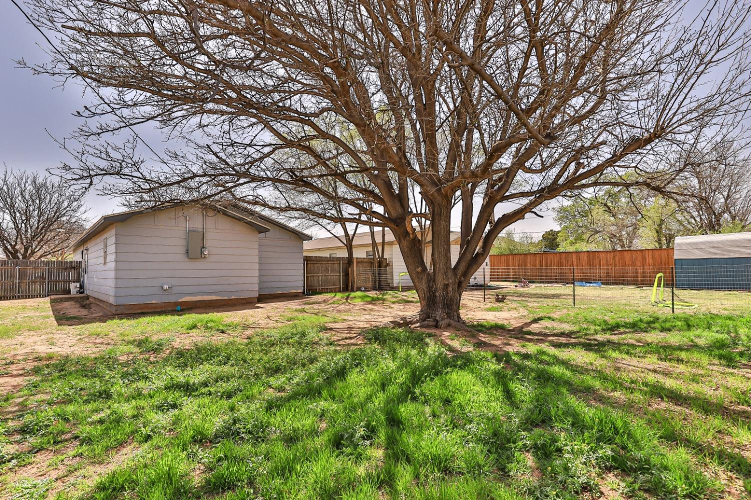 4702 37th Street Lubbock, TX 79414 - Photo 24 of 26 Photo 20
