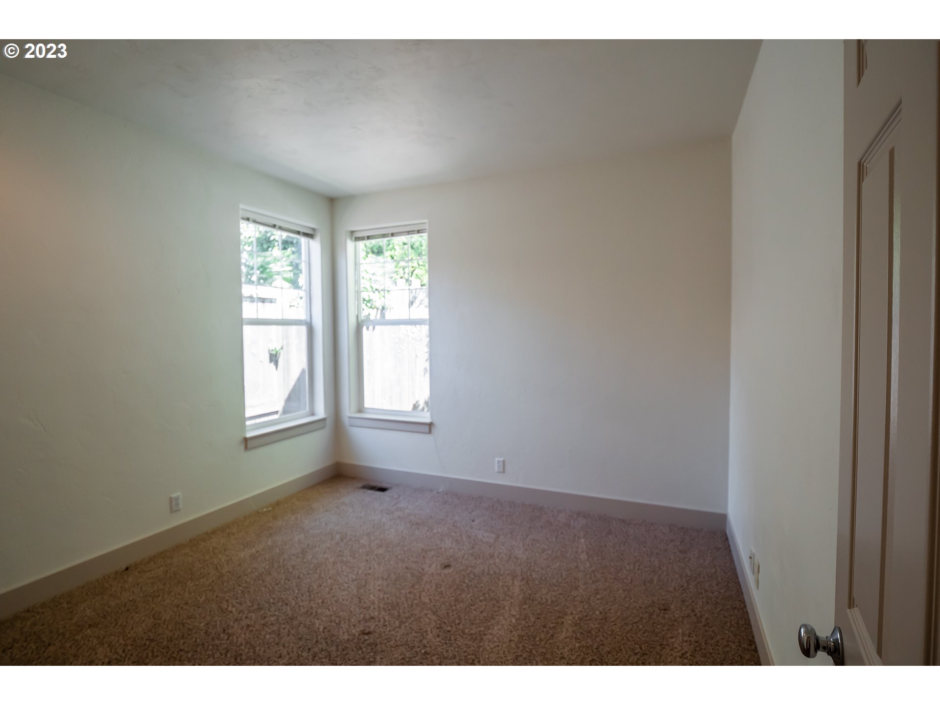 1318 Brickley Road Eugene, OR 97401 - Photo 14 of 32 Gallery Image 14