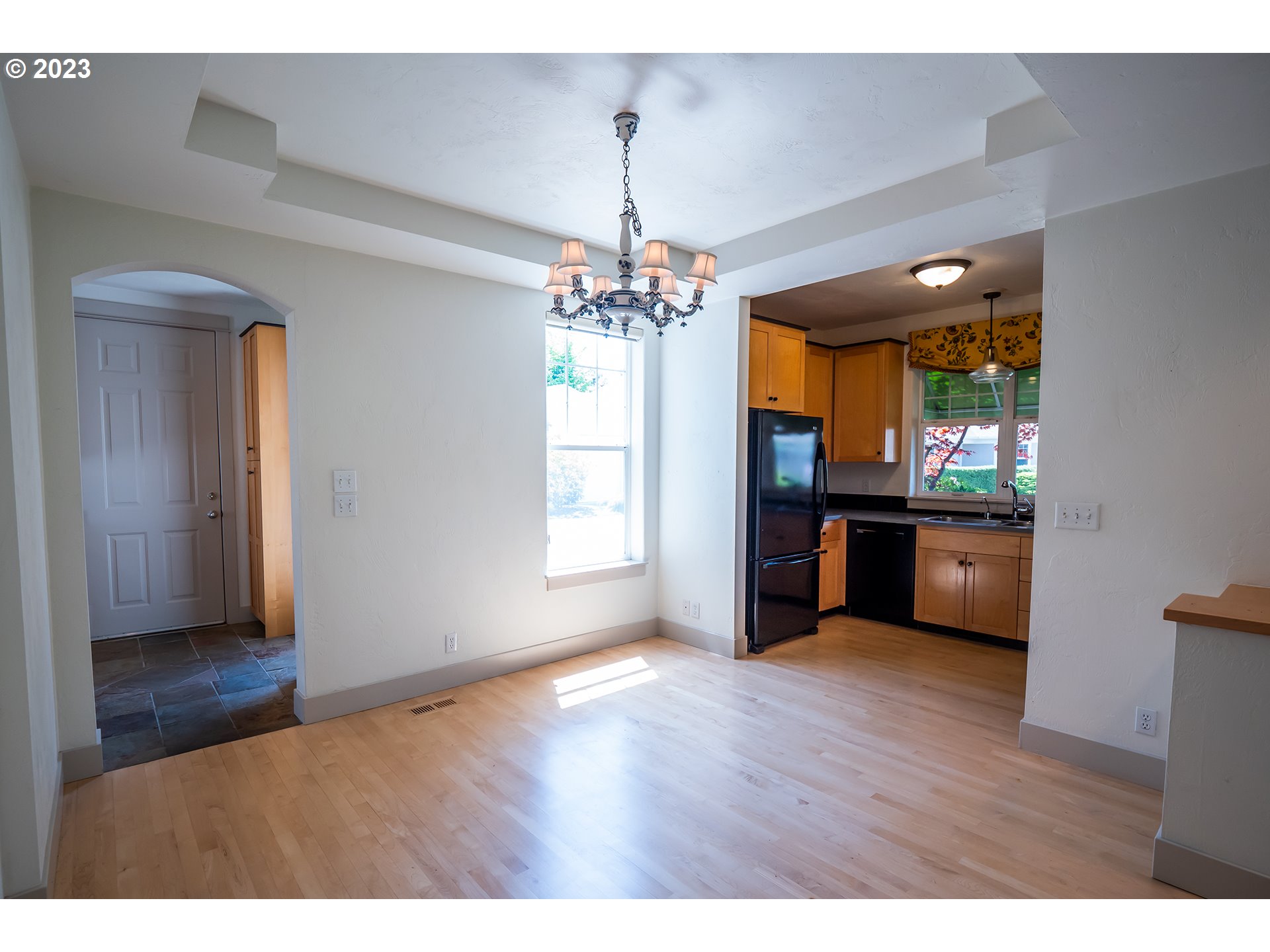 1318 Brickley Road Eugene, OR 97401 - Photo 4 of 32 Gallery Image 4