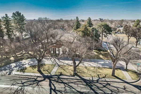 a close view of sink and tap