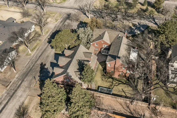 $749,000 | 2205 South Julian Boulevard, Amarillo, TX 79102