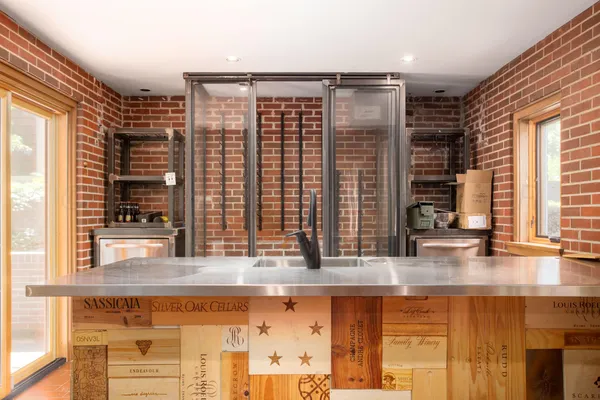 $749,000 | 2205 South Julian Boulevard, Amarillo, TX 79102