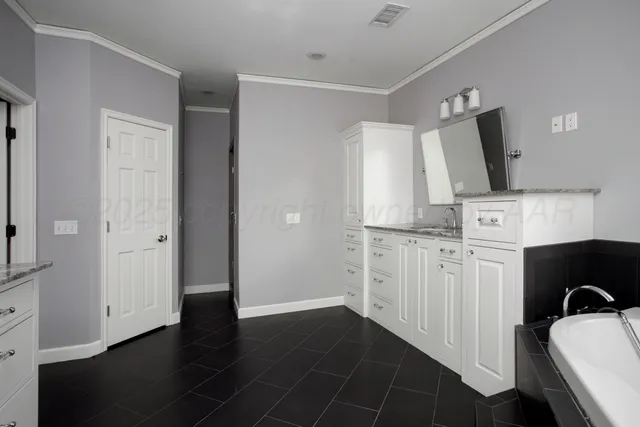 $849,000 | 2205 South Julian Boulevard, Amarillo, TX 79102