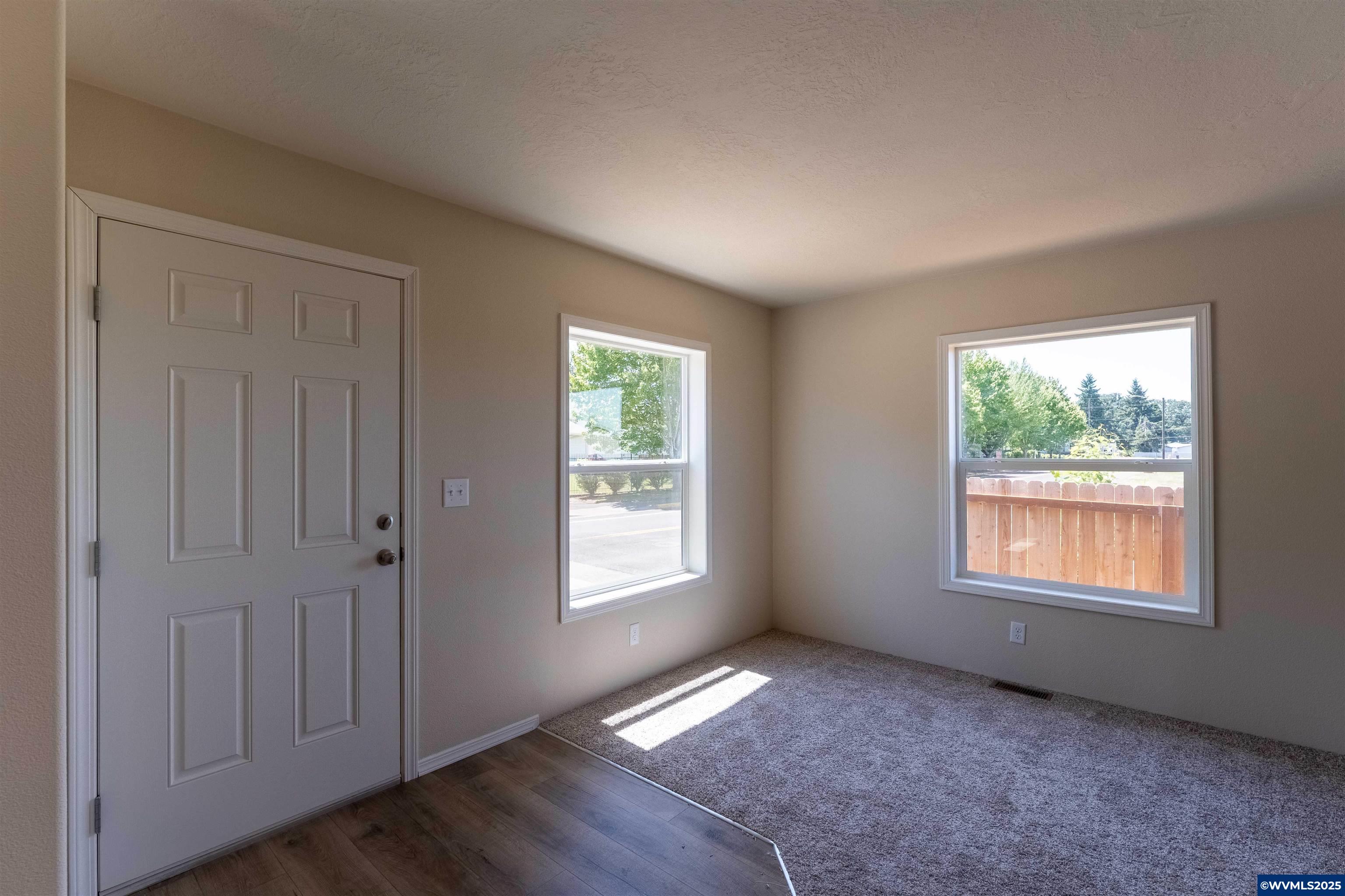 200 Market Street, Unit 222 Lebanon, OR 97355 - Photo 3 of 22