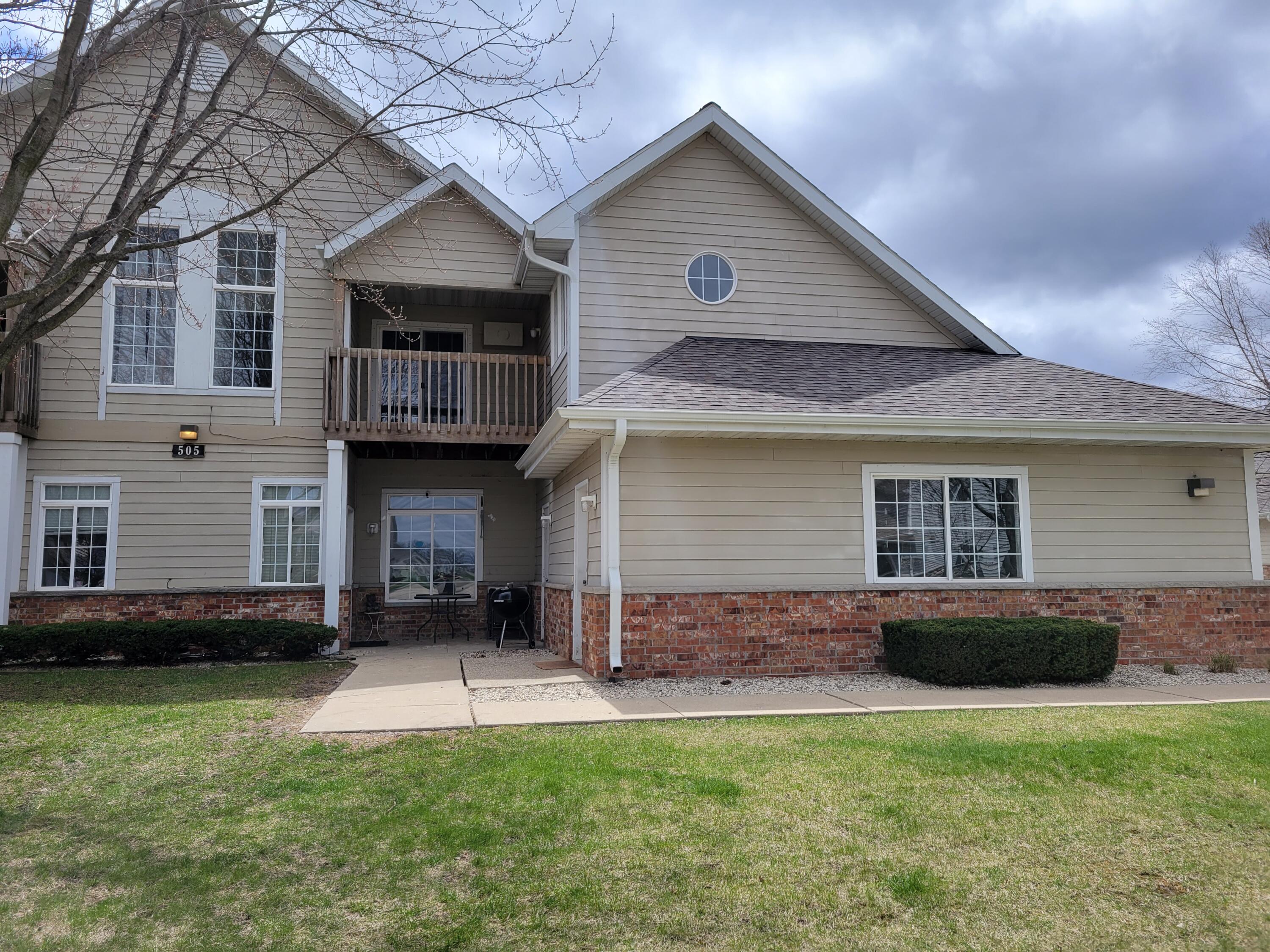 505 Lawson School Rd Unit 4, Delavan WI