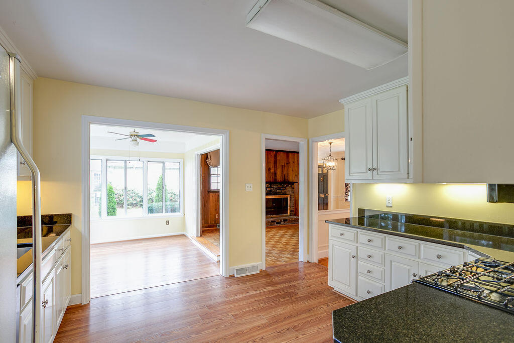 2033 Williamsburg Road Lexington, KY 40504 - Photo 25 of 68 2033Williamsburg-24