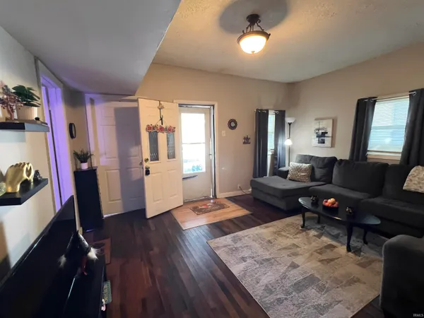 $129,900 | 717 West State Street, Kokomo, IN 46902