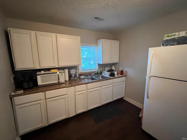 $129,900 | 717 West State Street, Kokomo, IN 46902