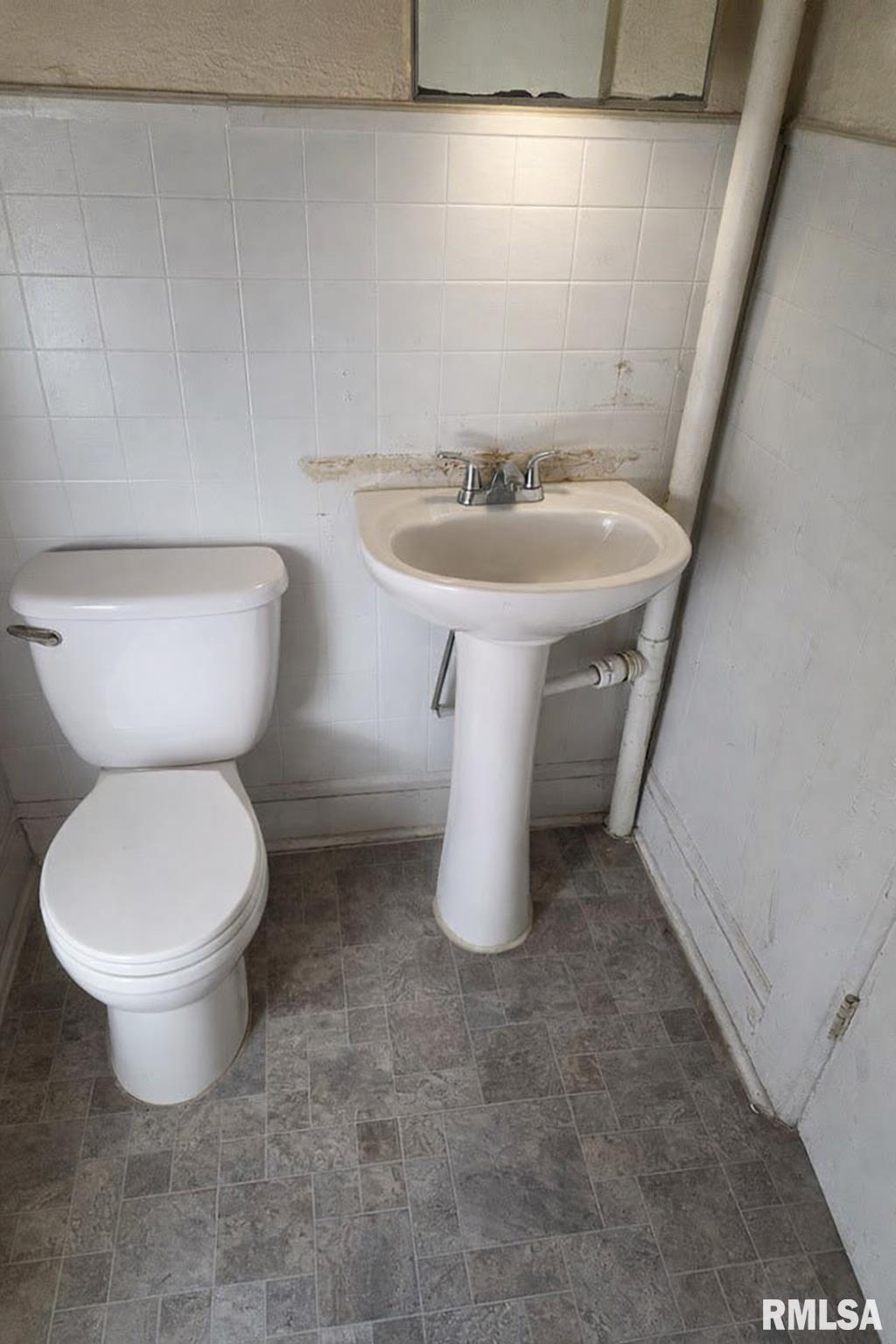 1212 North Sheridan Road Peoria, IL 61606 - Photo 5 of 11