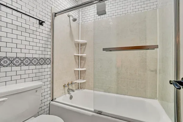 $315,999 | 1605 East Durst Avenue, Greenwood, SC 29649