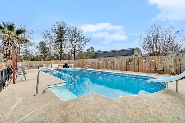 $315,999 | 1605 East Durst Avenue, Greenwood, SC 29649