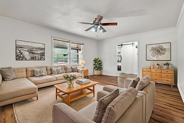 $315,999 | 1605 East Durst Avenue, Greenwood, SC 29649