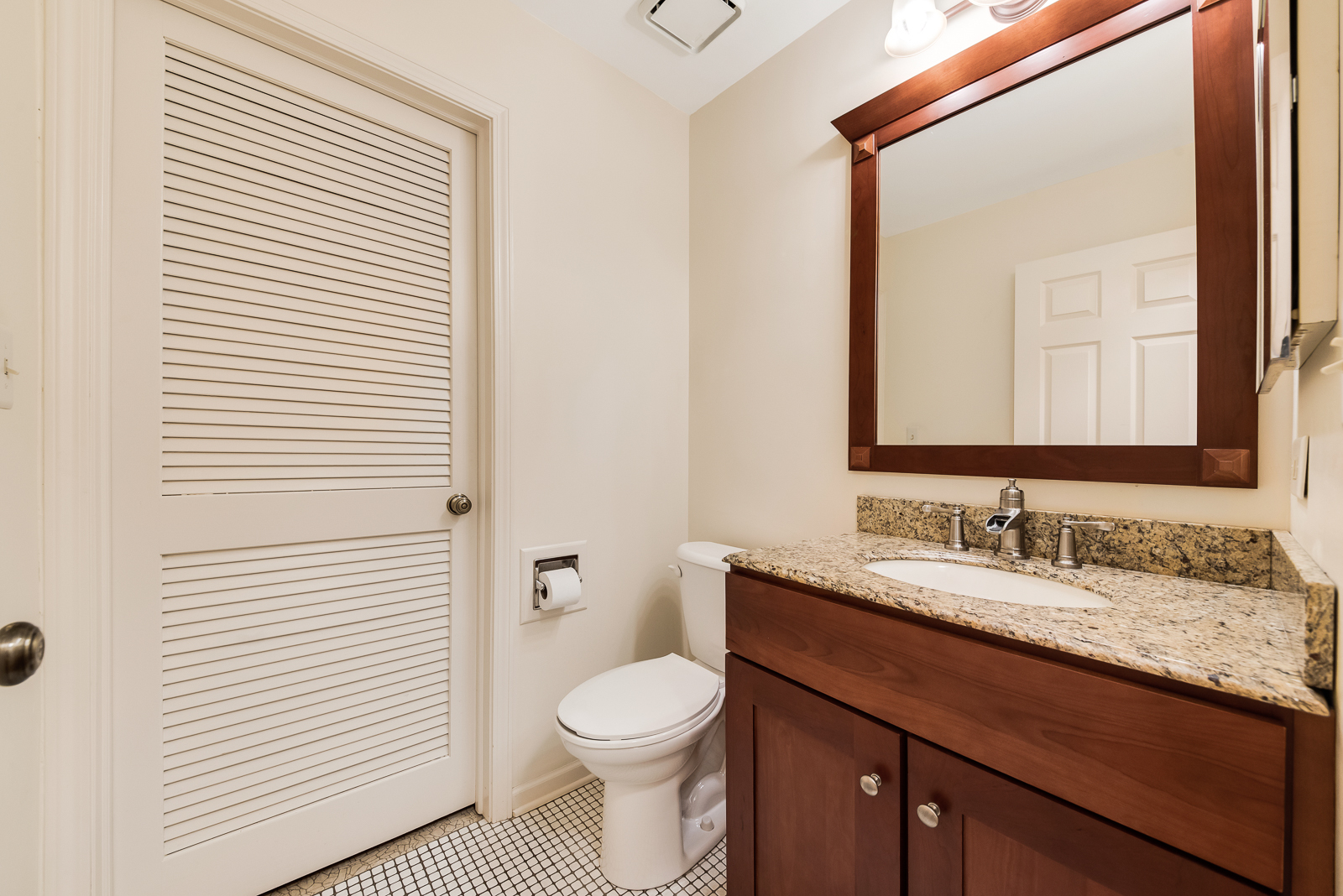 Undisclosed Address Winfield, IL 60190 - Photo 11 of 21