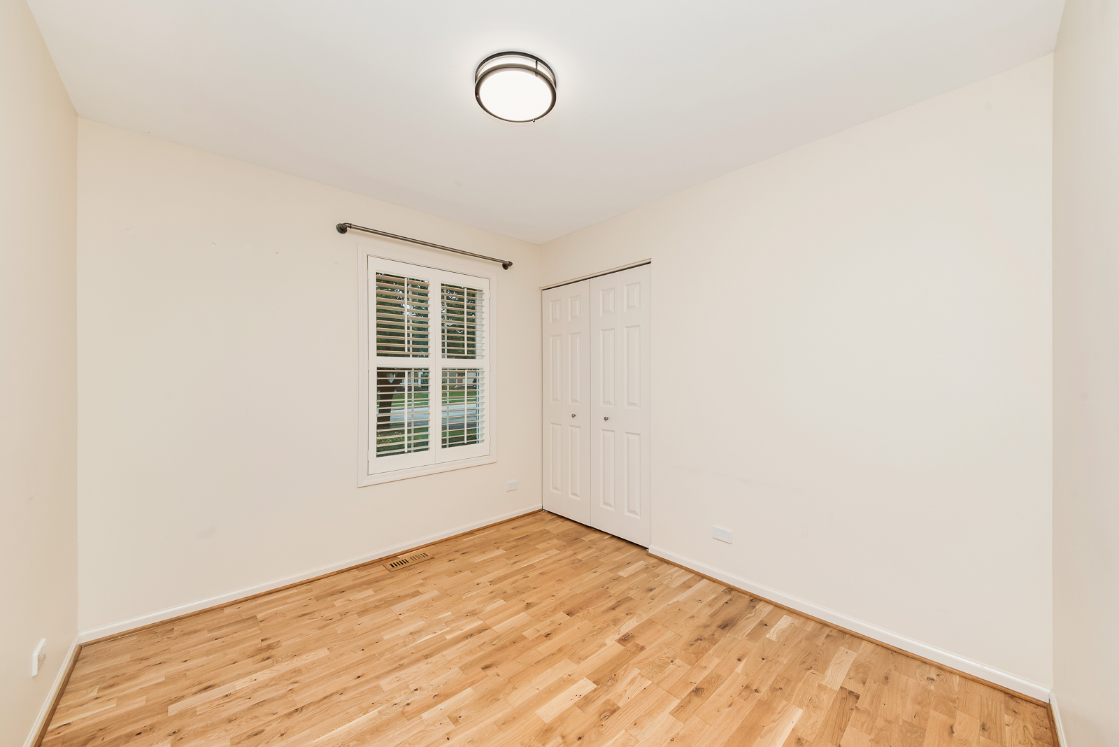 Undisclosed Address Winfield, IL 60190 - Photo 14 of 21