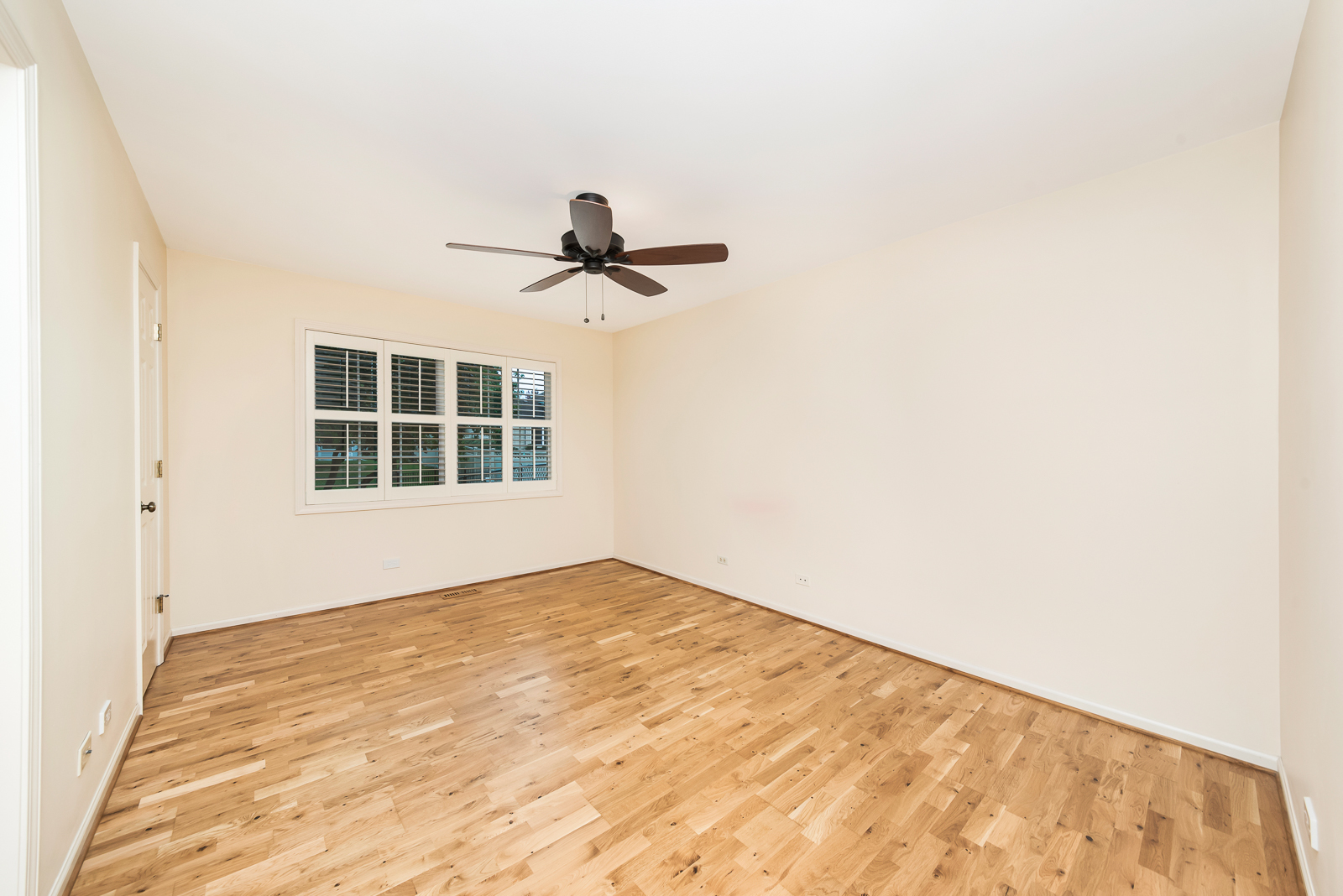 Undisclosed Address Winfield, IL 60190 - Photo 16 of 21