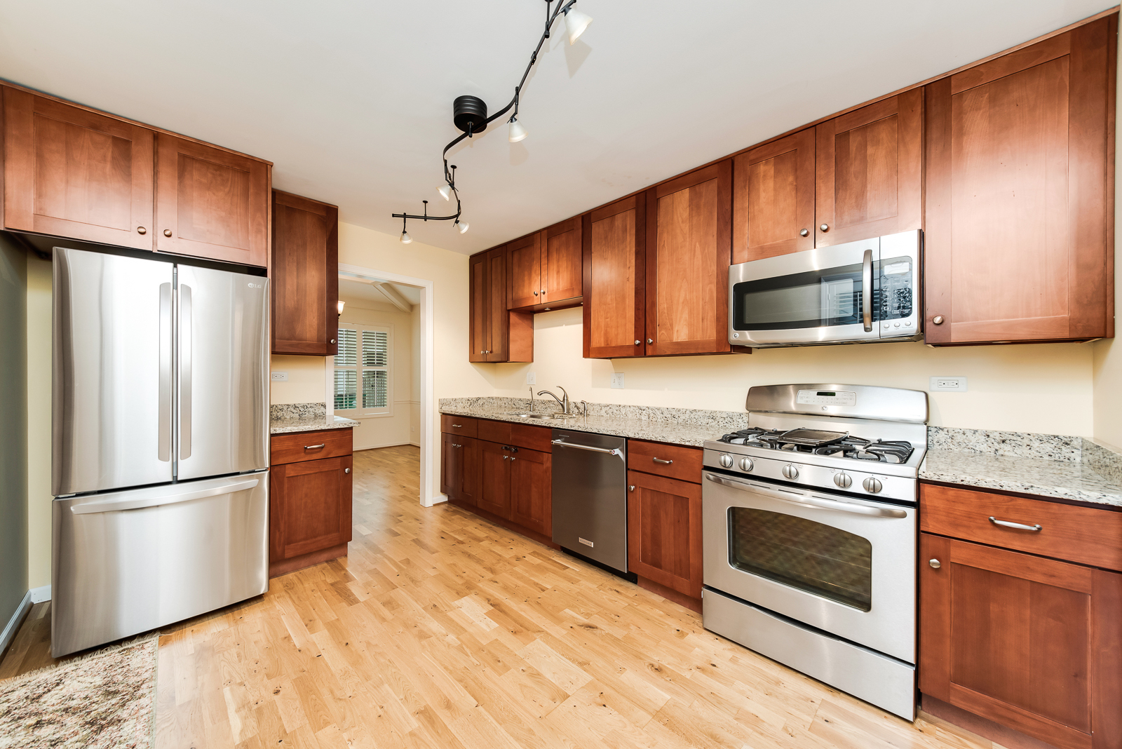 Undisclosed Address Winfield, IL 60190 - Photo 2 of 21