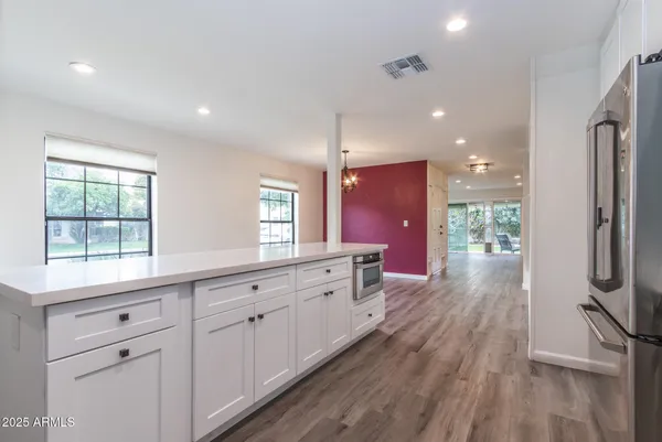 $669,000 | 1327 West Glendale Avenue, Phoenix, AZ 85021