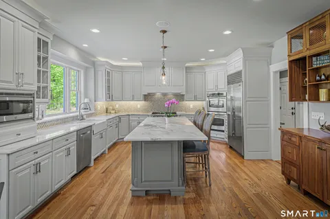 $2,795,000 | 54 Barry Avenue, Ridgefield, CT 06877