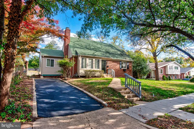 $4,000 | 495 North Pickett Street, Alexandria, VA 22304