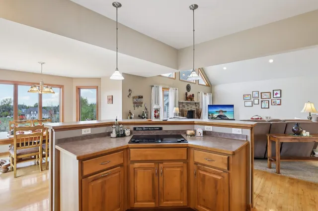 $899,900 | 6784 Tartan Trail, Sun Prairie, WI 53590