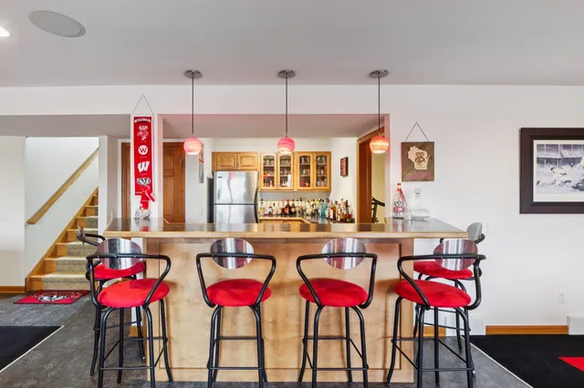 $899,900 | 6784 Tartan Trail, Sun Prairie, WI 53590