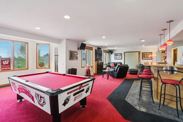 $899,900 | 6784 Tartan Trail, Sun Prairie, WI 53590