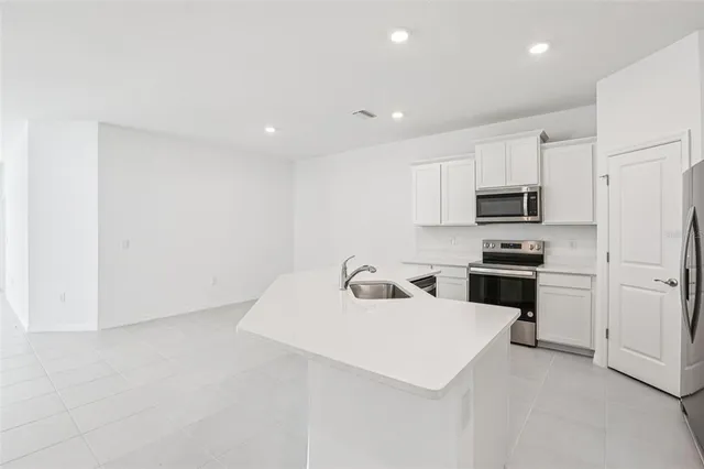 $2,400 | 32652 Rustic Rise Road, San Antonio, FL 33576