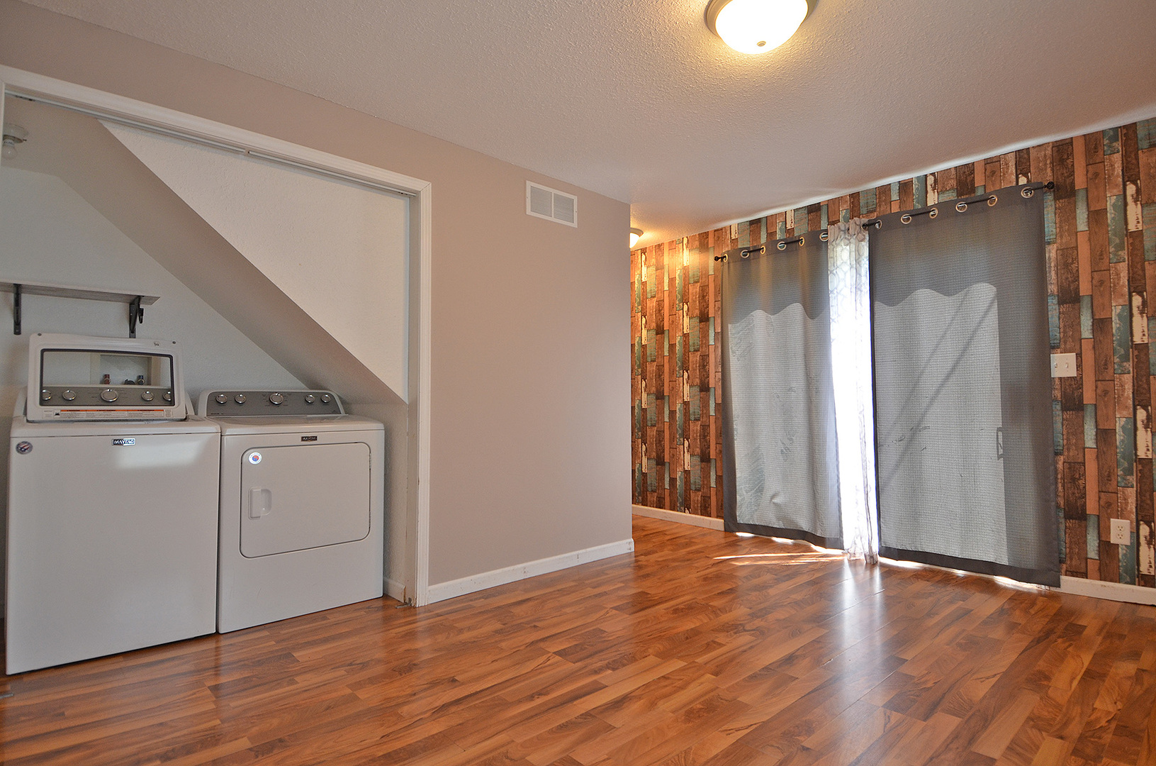 2116 Champlain Street Ottawa, IL 61350 - Photo 7 of 17