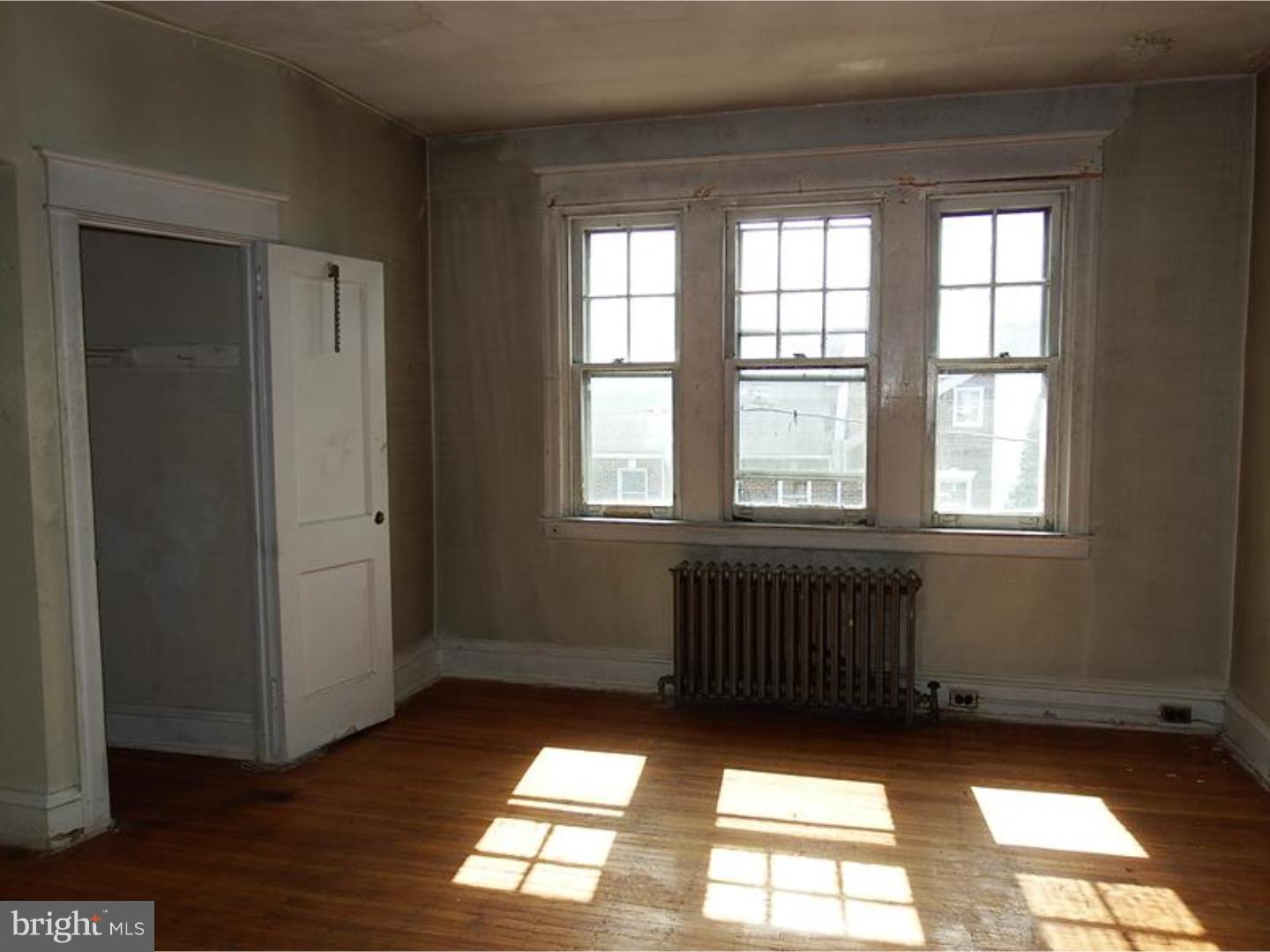 276 Copley Road Upper Darby, PA 19082 - Photo 5 of 14