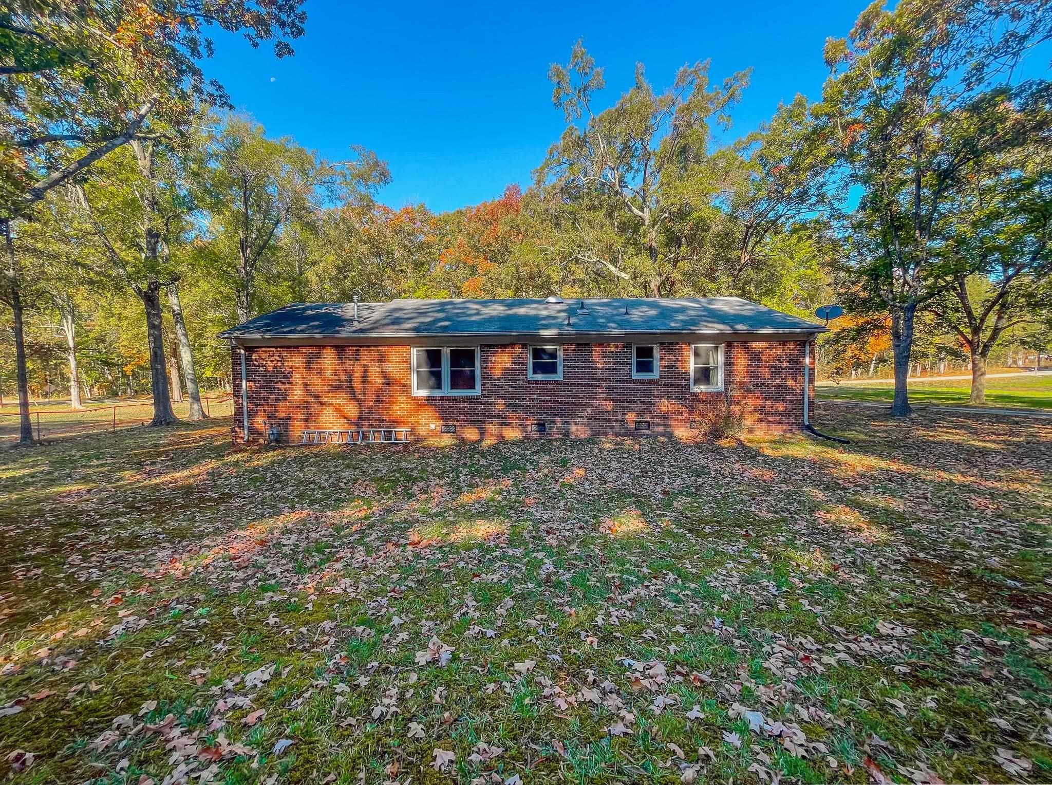 624 Frank Street Roxboro, NC 27573 - Photo 7 of 22 a front view of a house with garden