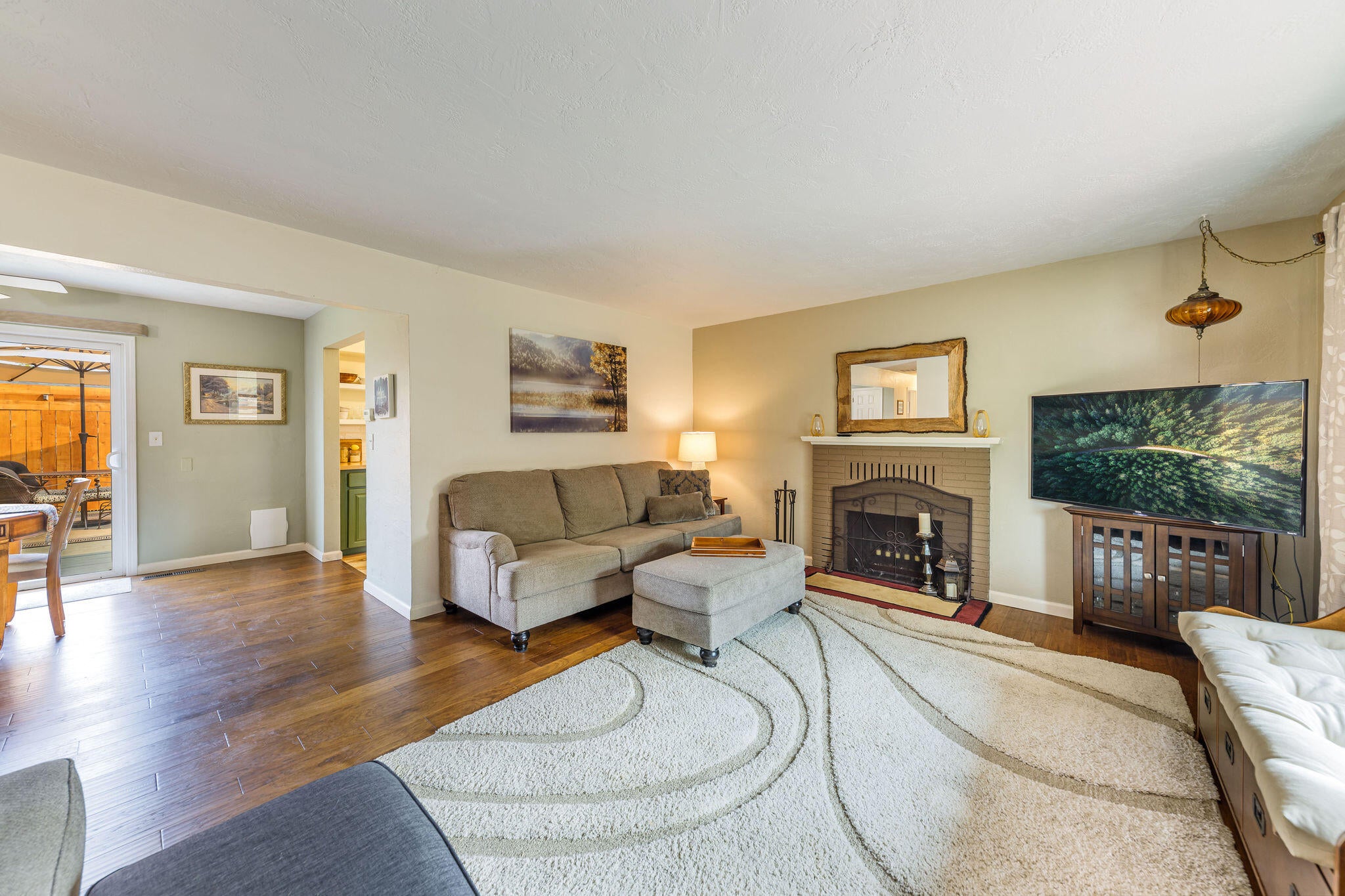 1601 Roberts Road Medford, OR 97504 - Photo 6 of 27 HD-27