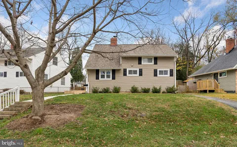 $550,000 | 5716 Crawford Drive, Rockville, MD 20851