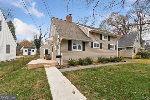 $550,000 | 5716 Crawford Drive, Rockville, MD 20851